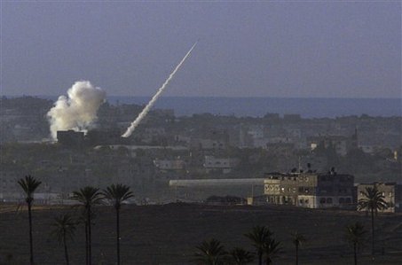 Organización terrorista del partido de Abbas se adjudica disparo de misiles por primera vez en tres años