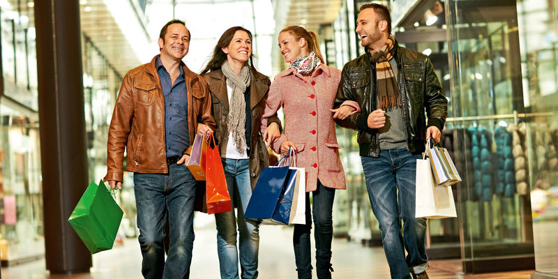 Shoppende-Menschen_panorama