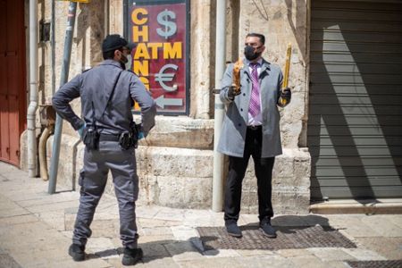 Virus_Outbreak_Mideast_Jerusalem_Holy_Fire_47773