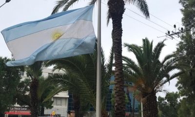 Bandera embajada