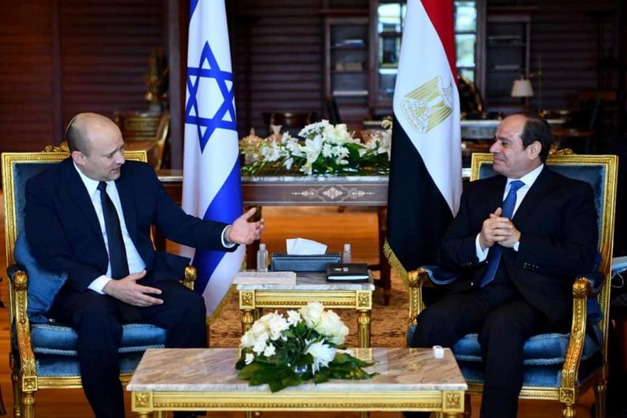 Israeli prime minister visits Egypt in first official trip for a decade