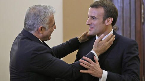 lapid macron