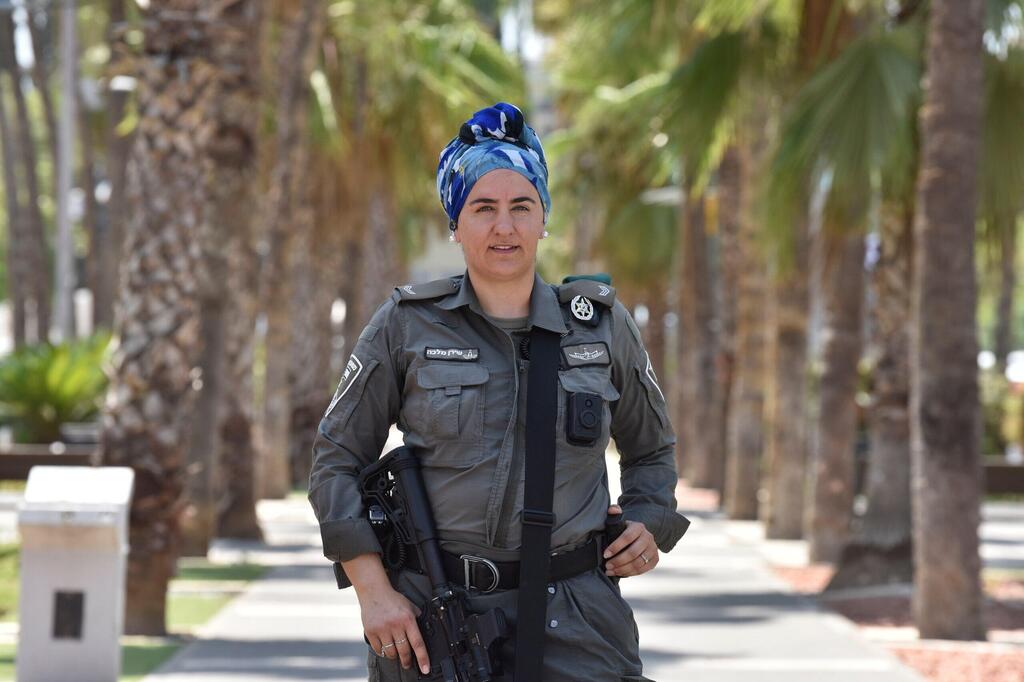 soldado mujer