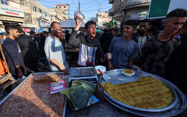 AFP__20240409__34NY7K7__v1__HighRes__PalestinianReligionIslamRamadanIsraelConflict-640×400