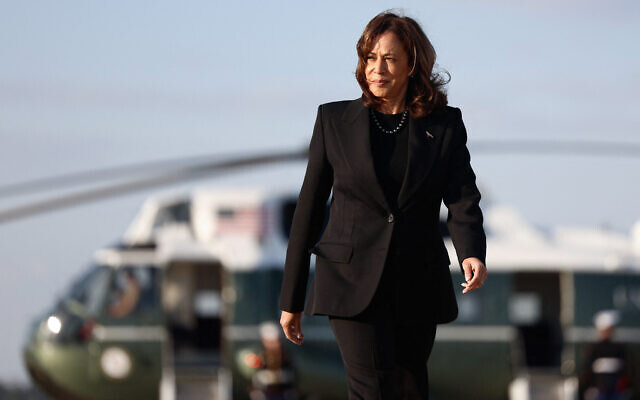 AFP__20241007__36JK4V9__v4__HighRes__DemocraticPresidentialNomineeAndUSVicePresident-e1728430069587-640×400