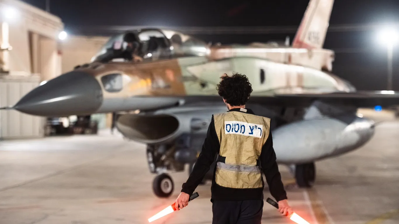 Avión combate israelí