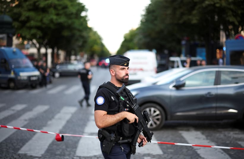 paris poli