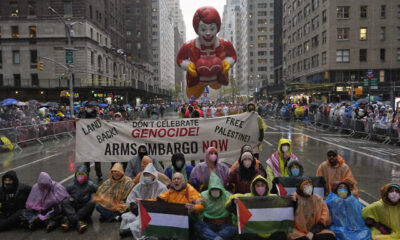 Manifestación antiisraelí desfile Acción Gracias Nueva York