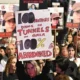 Hostage-Square-in-Tel-Aviv-in-calls-for-a-single-deal-now-for-the-release-of-all-100-hostages