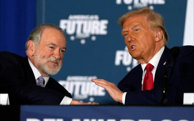 Huckabee Trump