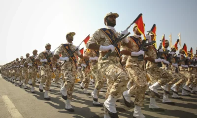 2011-09-22T120000Z_602222599_GM1E79M1GMB01_RTRMADP_3_IRAN-MILITARY-PARADE-scaled