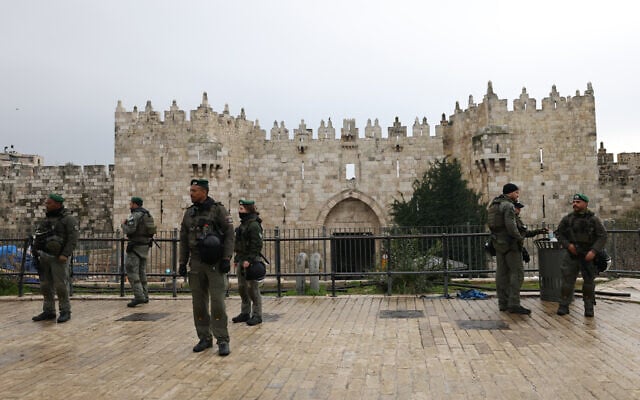 AFP__20250307__36ZJ2G4__v1__HighRes__PalestinianIsraelConflictReligionIslamRamadan-640×400