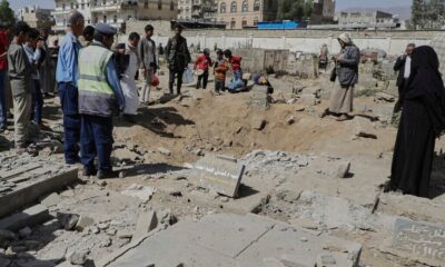 Bombardeo cementerio Saná Yemen