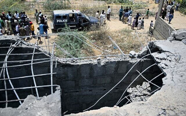 AFP__20250508__44WZ6KD__v1__HighRes__PakistanIndiaKashmirUnrest-640×400 (1)