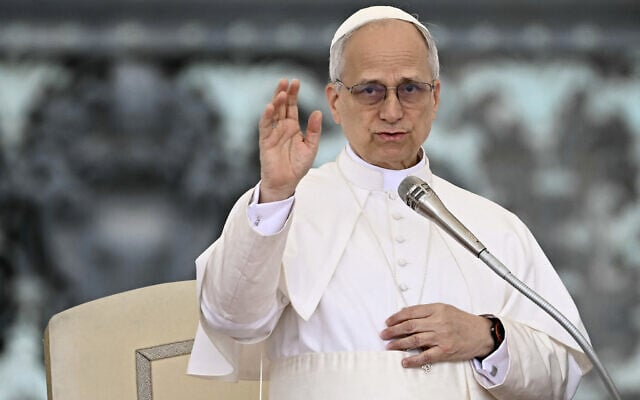 AFP__20250521__47JB8BQ__v1__HighRes__VaticanReligionPopeAudience-e1747819481119-640×400