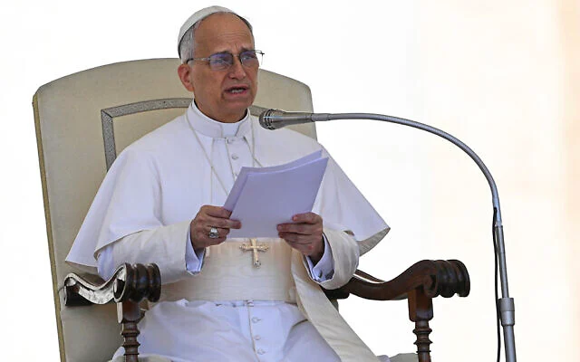 AFP__20250528__48DF2ZR__v1__HighRes__VaticanReligionPopeAudience-e1748427307112-640×400 (1)