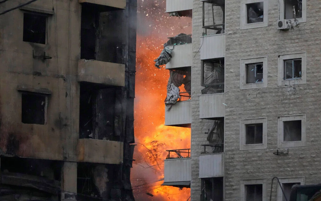 Bombardeo suburbio Beirut