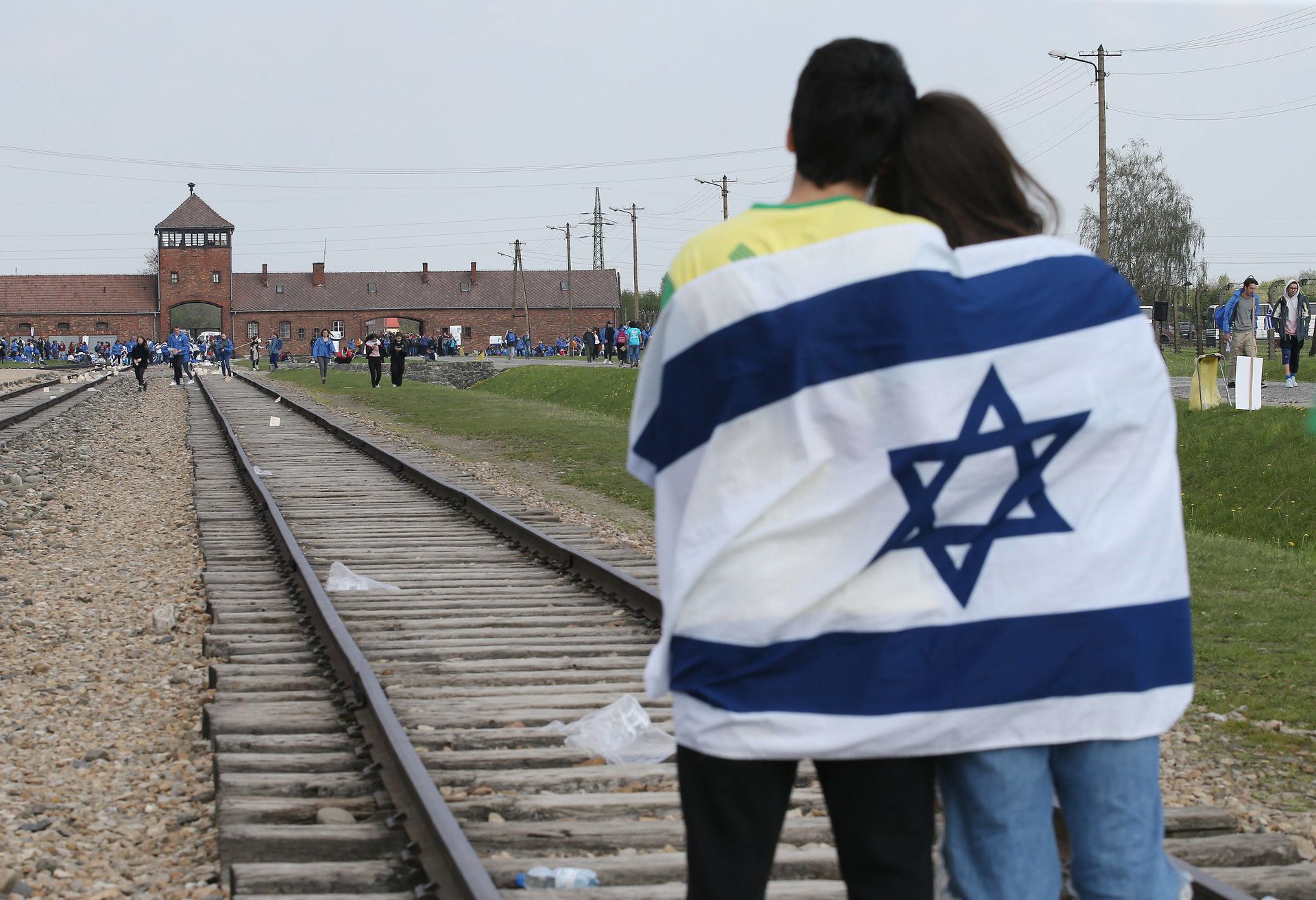 judios-auschwitz-optimismo