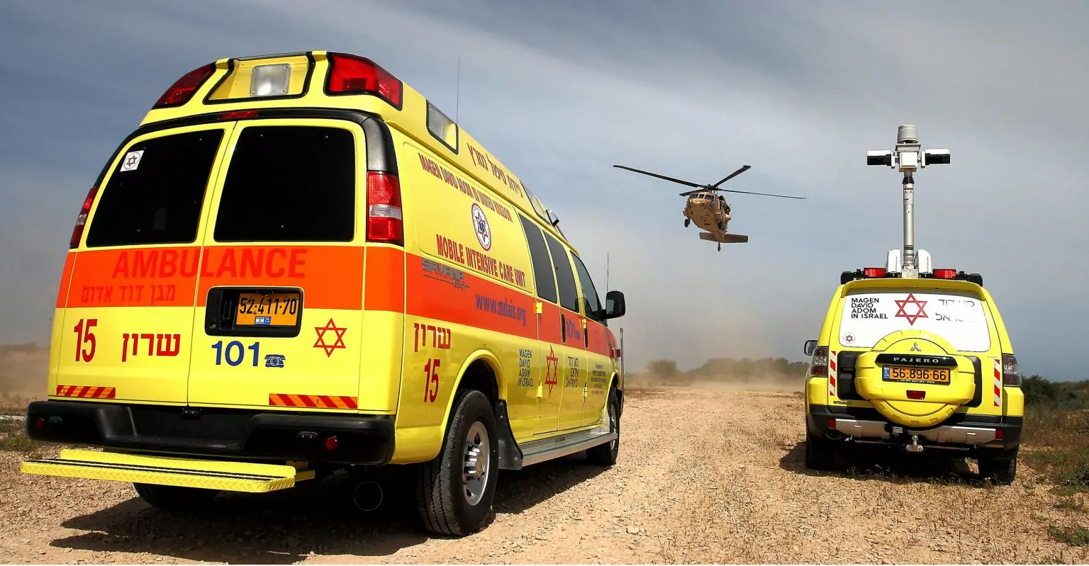 Supervisor-Jeep-and-MICU-with-IDF-helicopter-