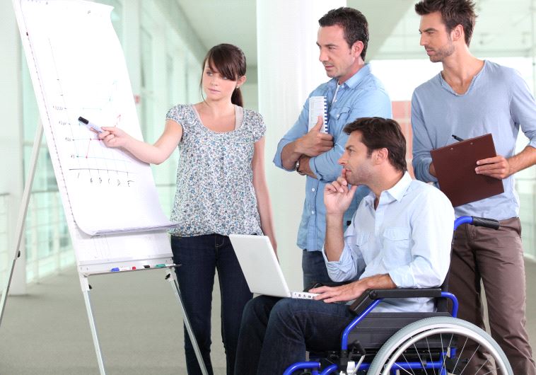 Knesset: Dos nuevas leyes dan más oportunidades de trabajo a personas con discapacidad