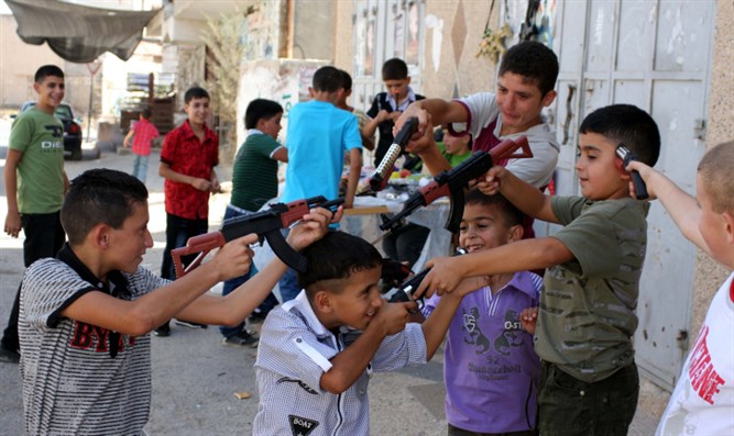 Niños de Gaza: «Judíos, tengan cuidado con el ejército de Muhammad»