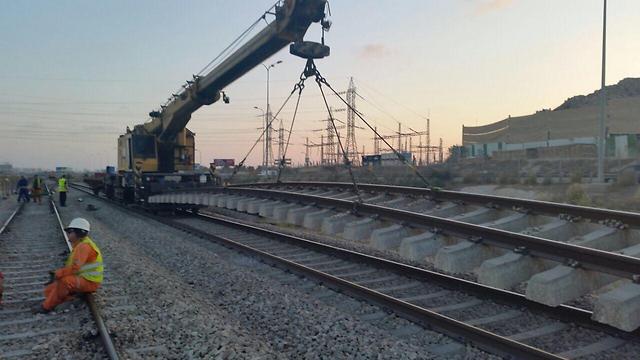 Ministro israelí Katz: “El trabajo en los trenes durante Shabat se reanudará”